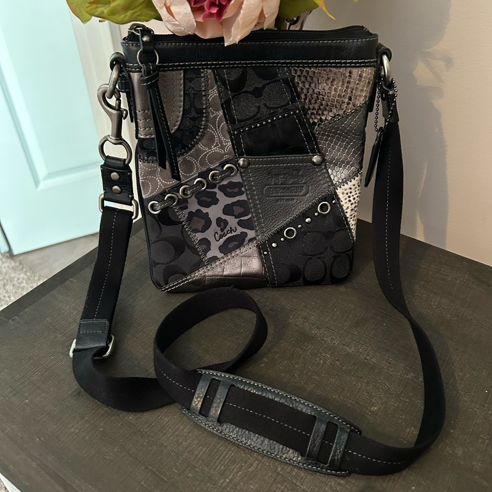 EUC Patchwork Coach Crossbody 4207D - image 1